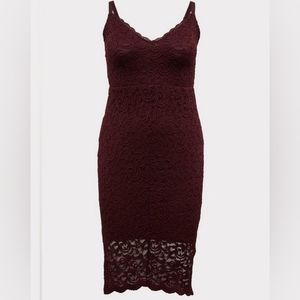 NWT Torrid Midi Lace High-Low Dress Size 2 in Winetasting
